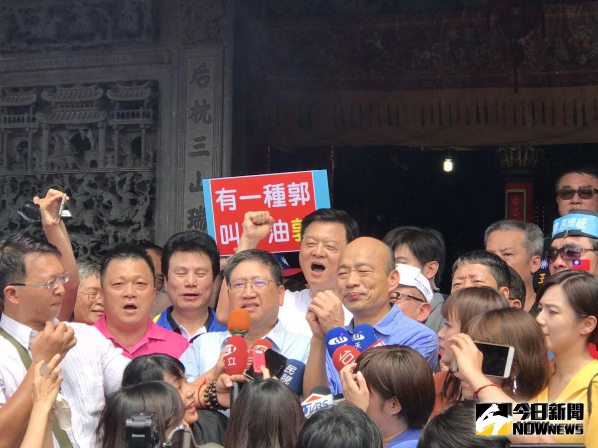 ▲國民黨總統候選人韓國瑜前往竹北天后宮參拜。（圖／記者常似虎攝，2019.08.18）