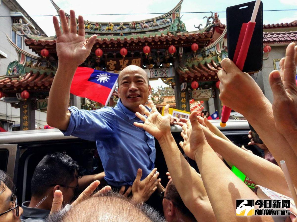 ▲韓國瑜狂跑新竹縣市宮廟參拜，獲得熱烈支持。（圖／國民黨新竹縣黨部提供）