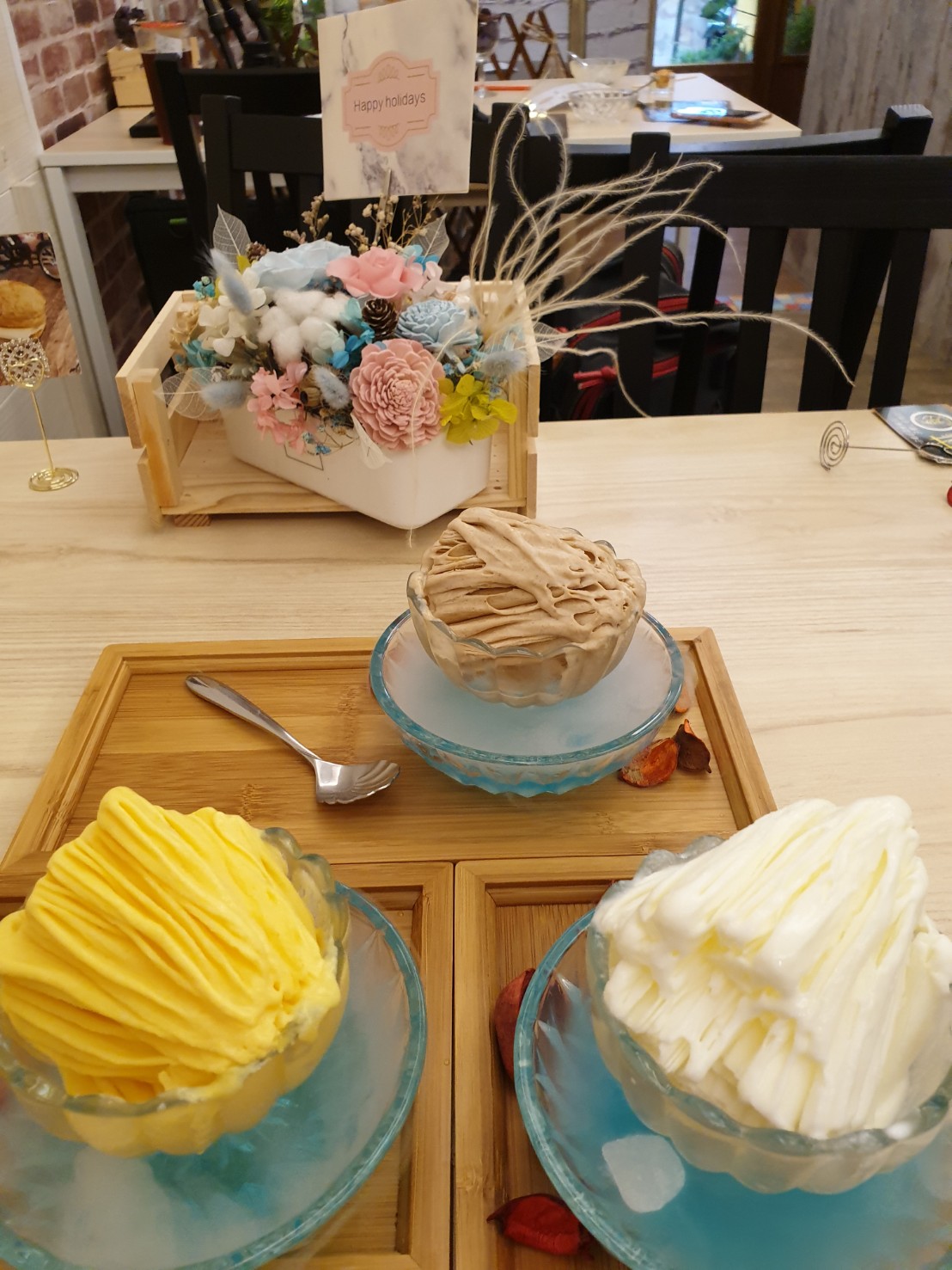 ▲偷晴雪花冰採用高檔食材自製，可以花小錢吃到美美的好料。（圖／金武鳳攝，2019.8.20)