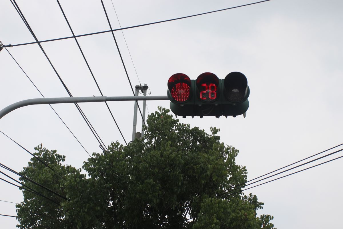 ▲旅北返鄉男子紅燈右轉遭警取締竟然質疑雲林紅綠燈不就是參考而已還要開罰嗎？（圖／記者簡勇鵬攝，2019.08.20）
