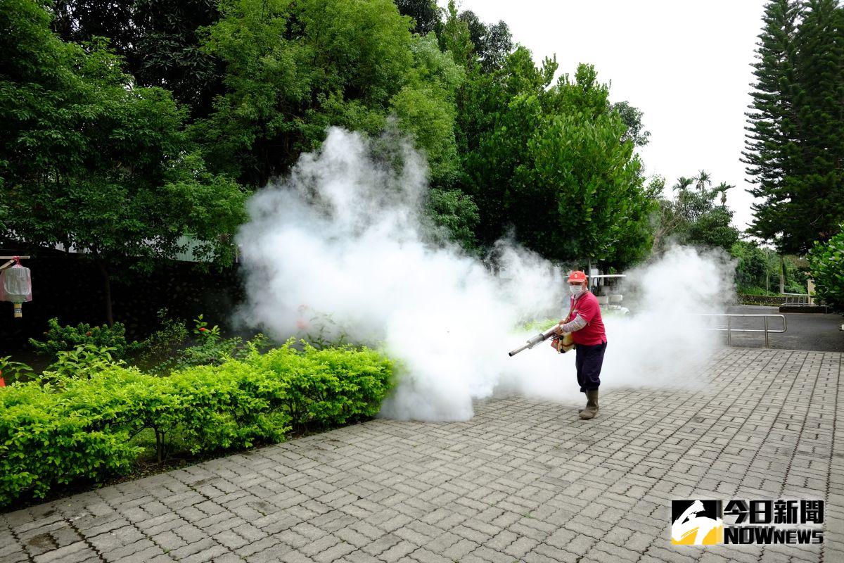 ▲陳崇賢醫師解釋，除蟲菊酯對蟲的殺傷力遠大於人體。（示意圖／NOWnews資料照）