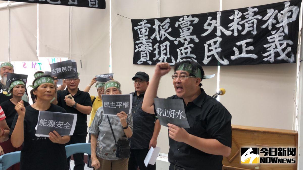 ▲反南鐵東移鬥士陳致曉參選立委，向新潮流宣戰。（圖／記者陳聖璋攝，2019.08.22）