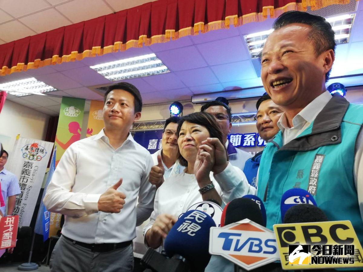 ▲嘉義縣長翁章梁、嘉義市長黃敏惠再攜手，號召路跑做公益。（圖/記者邱嘉琪攝，2019.08.22）