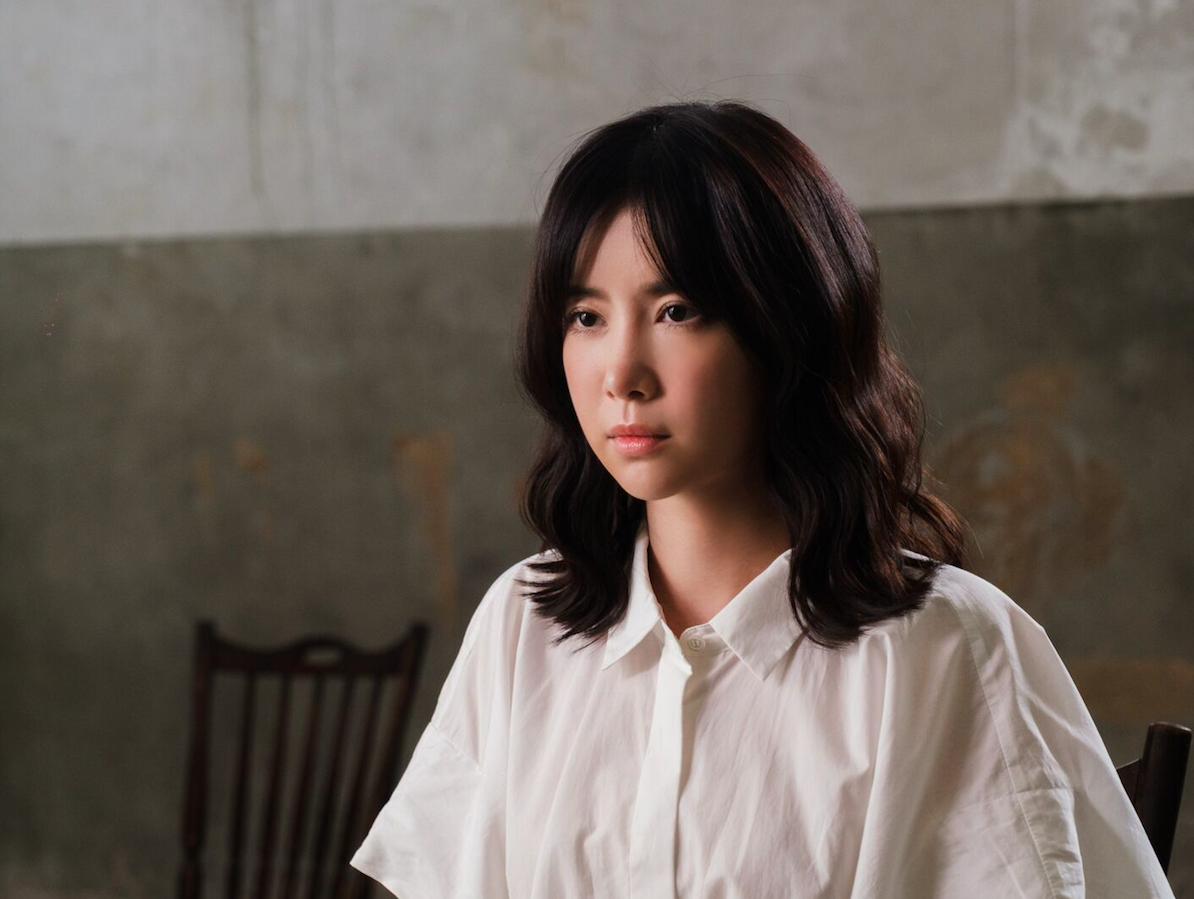 ▲李佳穎擔任〈沒有錯〉MV女主角。（圖／相信音樂提供）