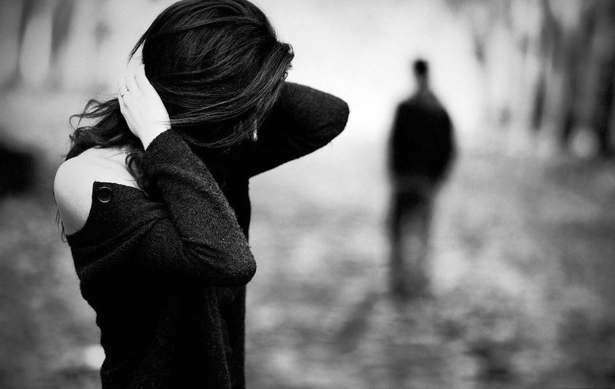 ▲許多人失戀的時候心情沮喪，會在心中幻想用各種方式發洩怨氣，也有人會想要趕緊忘掉前任，迎向新的生活。（示意圖／翻攝自 polezno）