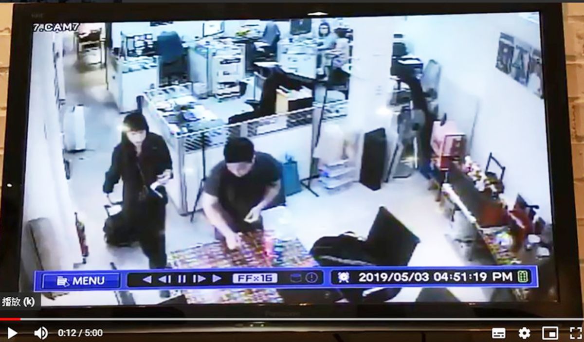 ▲這間醫事檢驗所向民眾推銷僅需新臺幣100元即可抽血檢驗肝癌，之後再安排人員到府或定點進行抽血。（圖／桃園市衛生局提供）