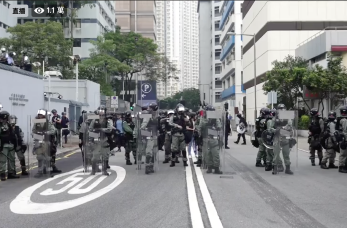直播／香港觀塘大遊行　示威者集結、防暴警嚴陣以待

