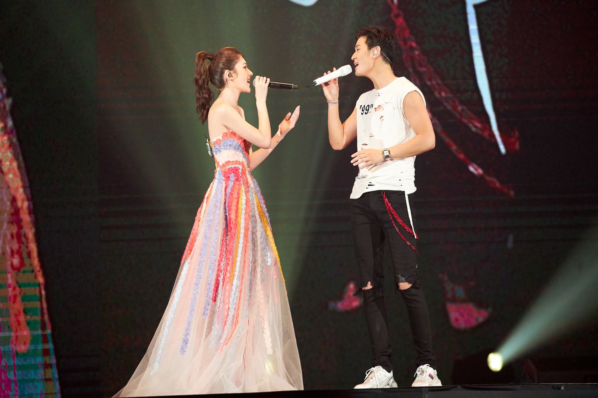 ▲許瑋甯擔任周興哲演唱會高雄站第二場嘉賓。（圖／星空飛騰提供）