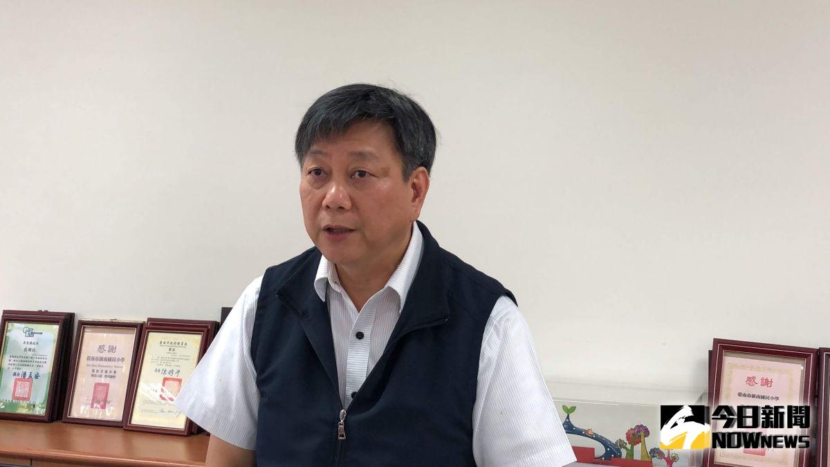 ▲台南市教育局局長鄭新輝獲悉此事深表震驚，後續將更嚴密督管調查之相關作為，確保受害者及其家屬應有之權益。（圖／記者陳聖璋攝）