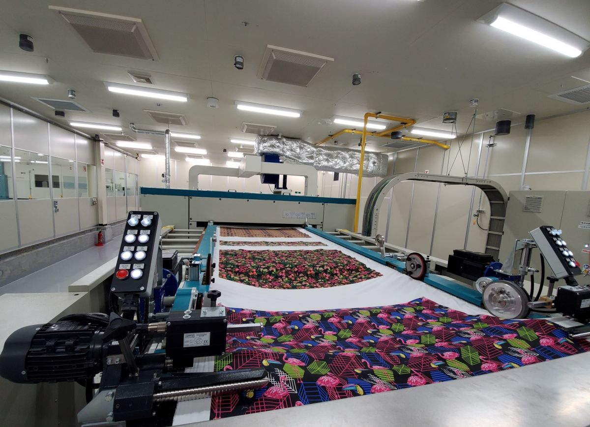 ▲透過Espon 的「Monna Lisa」系列數位列印設備印製服飾圖騰的服裝品牌有很多，您猜到有哪些嗎？（圖／Epson）