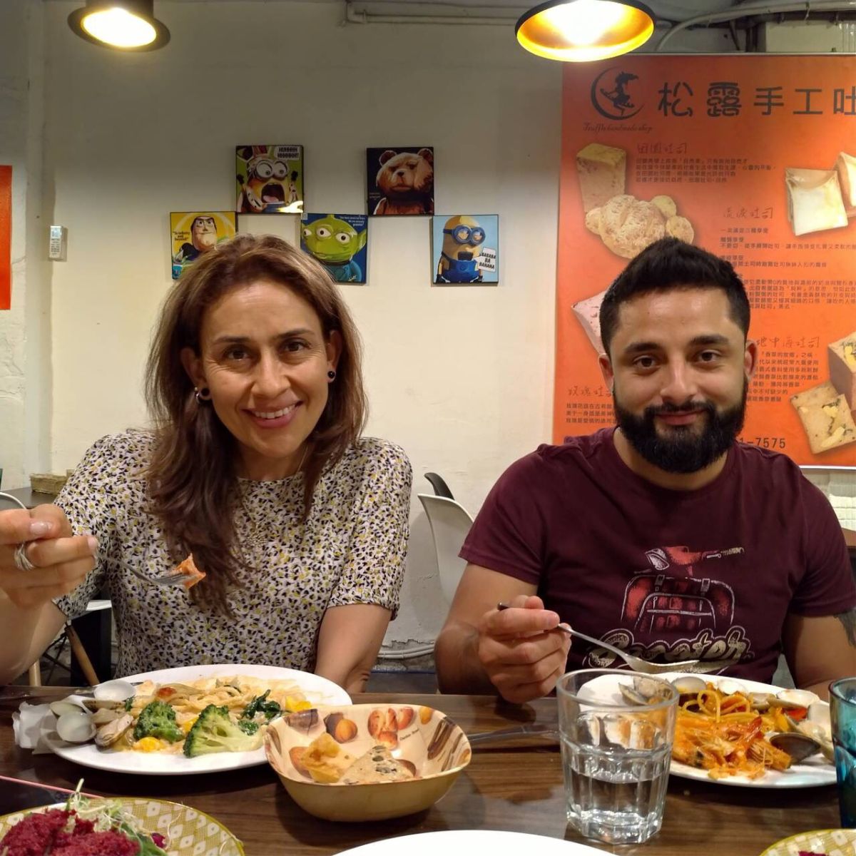 ▲新北市農業局邀請南美洲外賓品嘗格外品料理，兩位外賓對料理讚不絕口，都表示希望將此做法帶回自己國家推廣。（圖／新北市農業局提供）