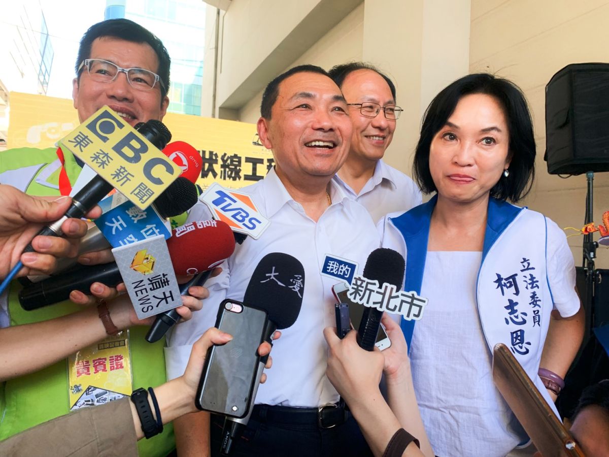 ▲侯友宜表示，因為人行步道增加了路面，讓車道縮小了，所以在上下班易壅塞時段，各單位就會面對新的交通挑戰。（圖／記者宋原彰攝，2019.08.28）