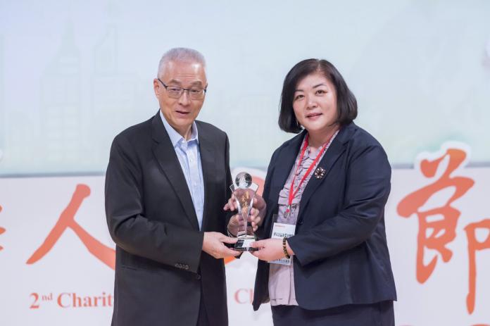 品瑞分享紅利做公益     執行長獲頒「華人公益金傳獎」
