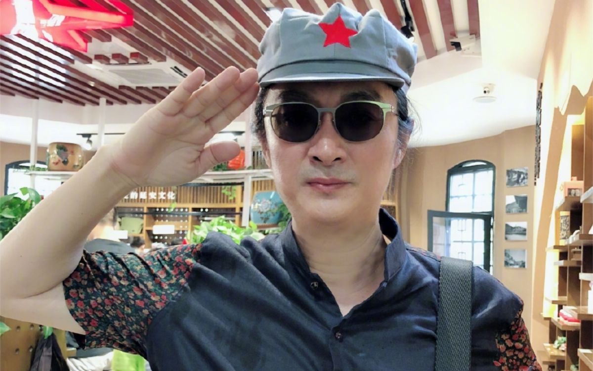 ▲黃安以「死得太早與死得太晚」為題在微博發表文章。（圖／翻攝微博）