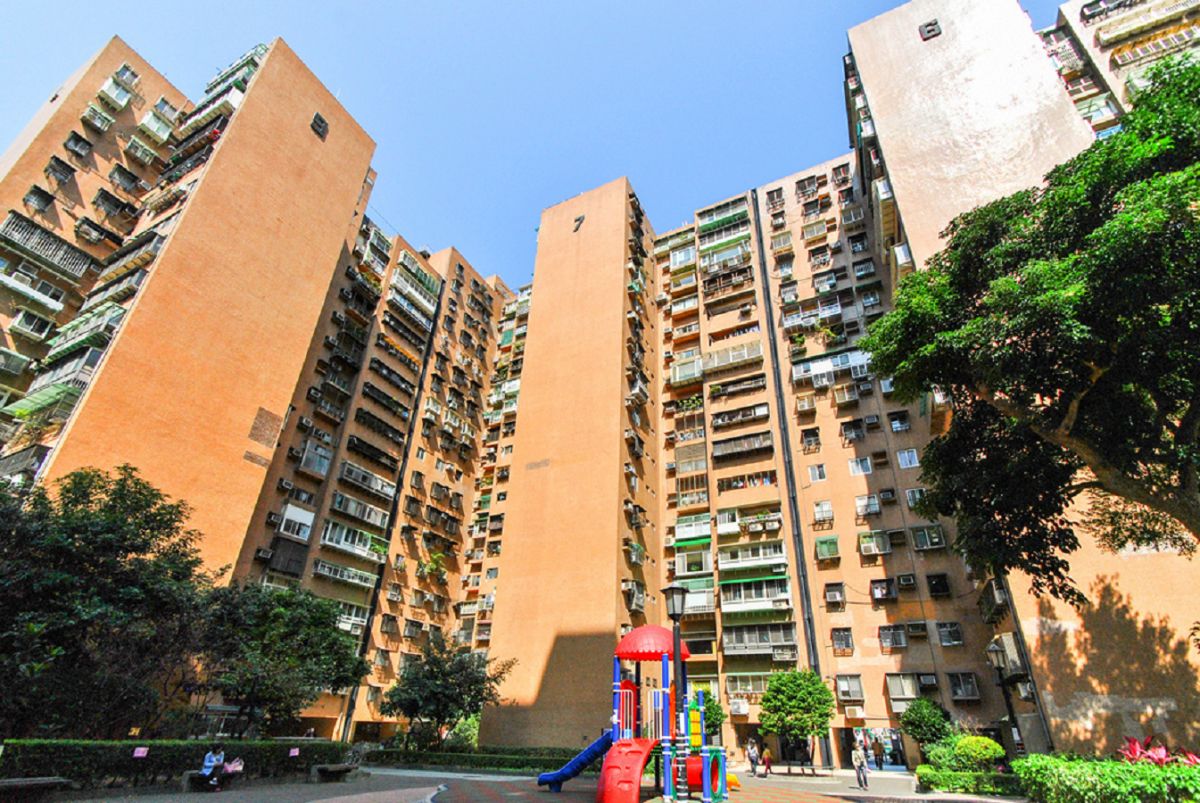 ▲想在台北市大安區以總價3000萬元內購買3房，專家建議，可從國宅社區與35坪內的舊華廈、住辦大樓下手。（圖／信義房屋提供）