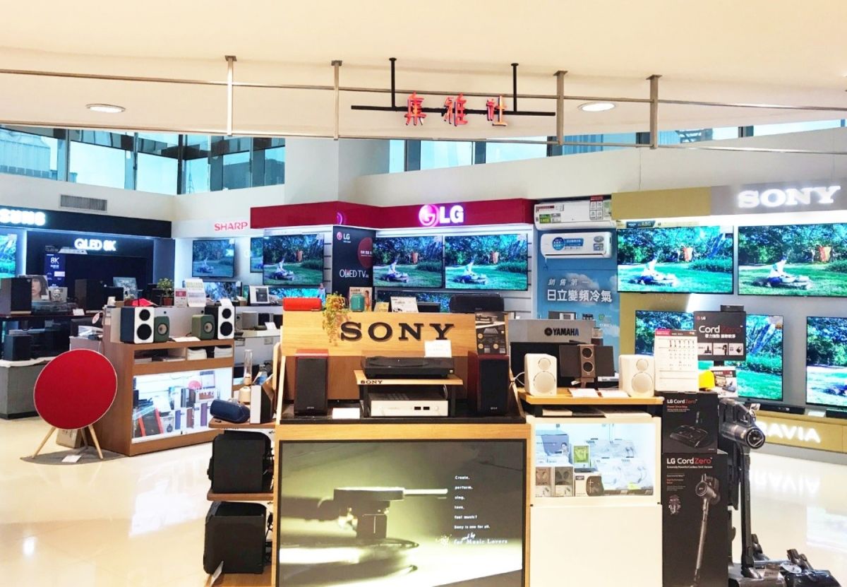 ▲趁百貨週年慶購入高單價商品，可以買得盡興又不會傷錢包。（圖/nownews攝）