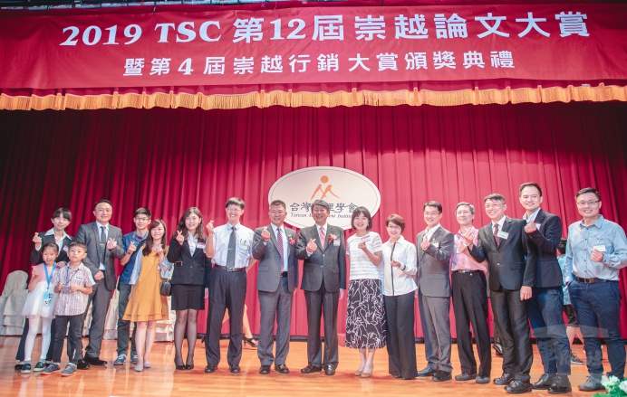 ▲ 國防大學管理學院學生3日榮獲第12屆崇越論文大賞五項論文大奬。（管理學院提供）