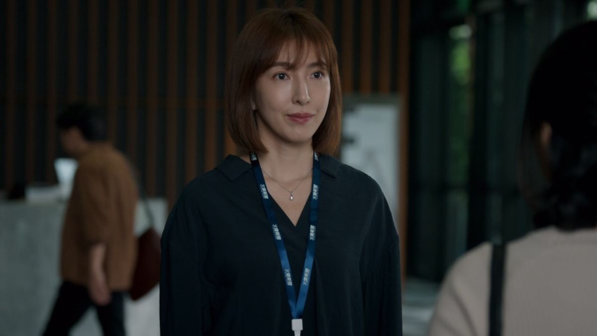 ▲楊謹華為了角色跟資深政治線記者交談，從真實事件了解記者立場。（圖 / 民視提供）