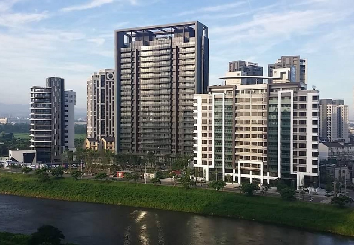 ▲桃園青埔 5 年內會發展起來？兩派人馬戰唯一關鍵。（圖／翻攝自華泰名品城臉書粉專）