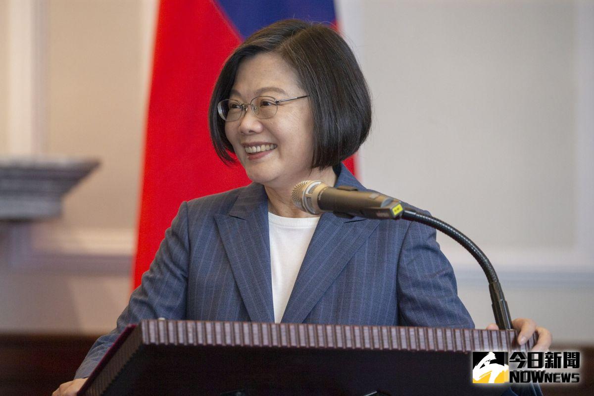 ▲最新民調中，現任總統蔡英文無論對誰都贏。（圖／總統府提供）