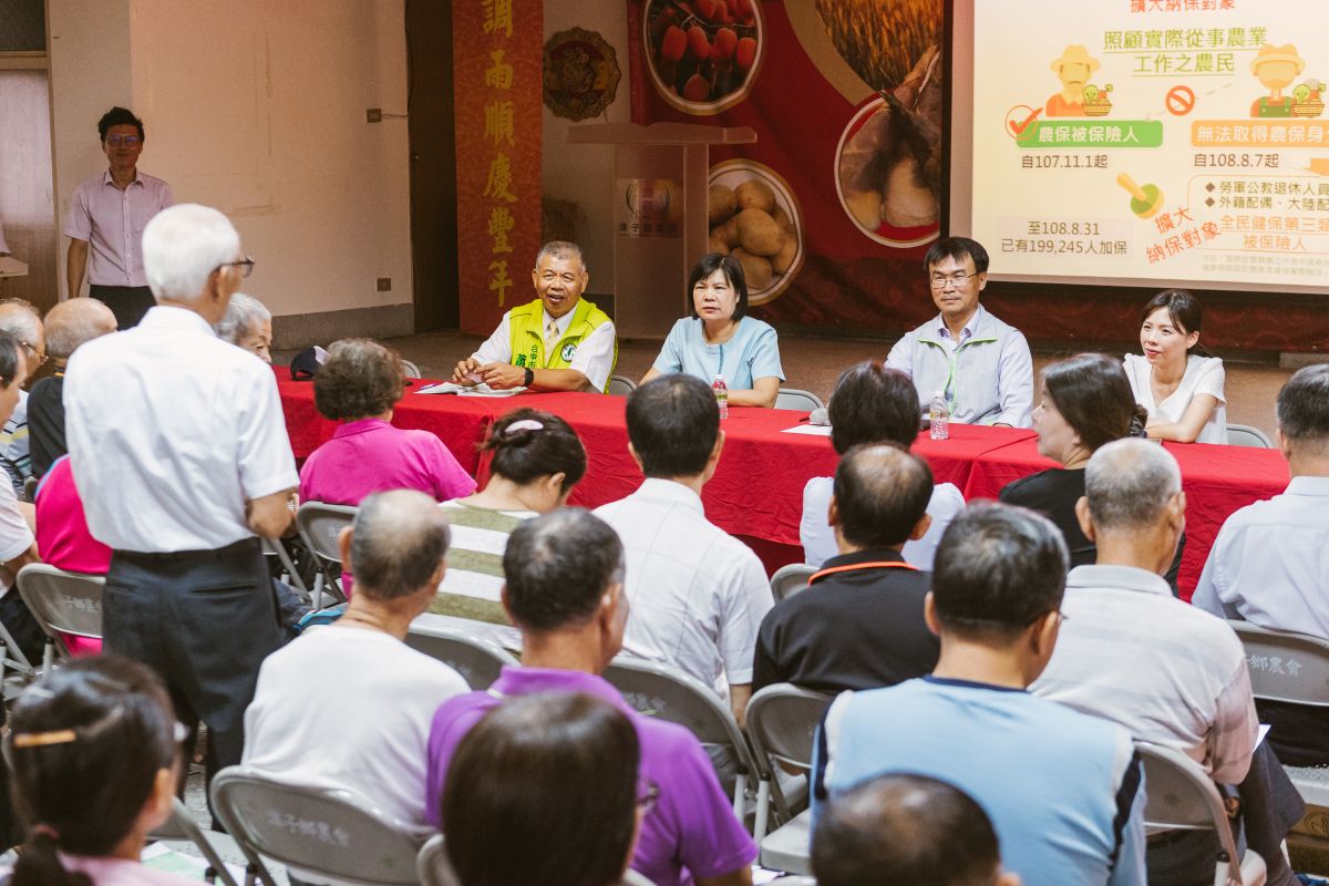 ▲立委洪慈庸邀請農委會主委陳吉仲到后里、潭子農會與農友、幹部共同座談交流，協助農民需求，「大型農機具補助」 (圖／洪慈庸服務處提供2019.9.4)