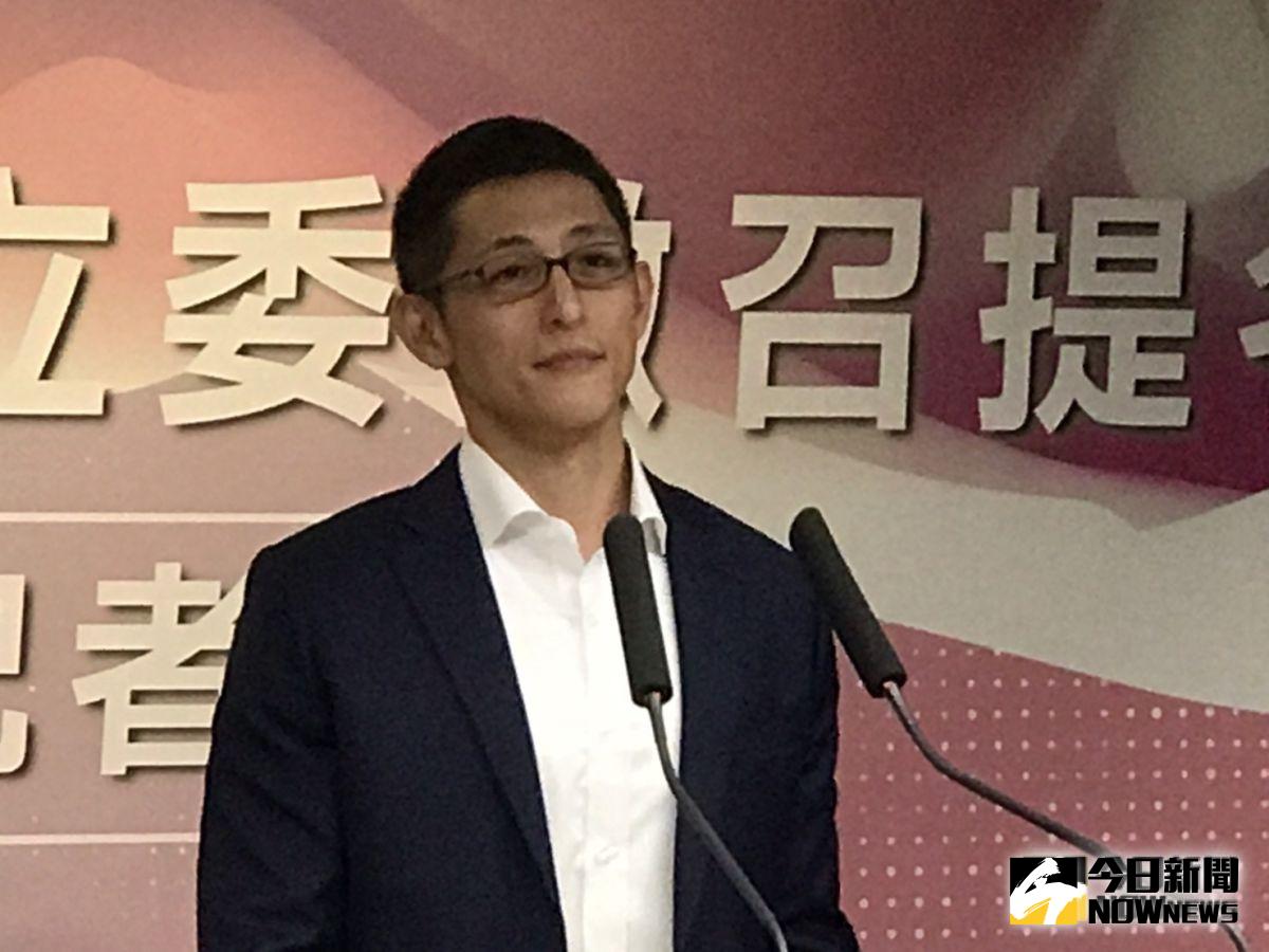 民進黨中執會今(4)日處理立委艱困選區提名事宜，會中通過台北第3選區吳將由吳怡農，挑戰國民黨蔣家後代立委蔣萬安。（圖／記者林人芳攝，2019,09,04)