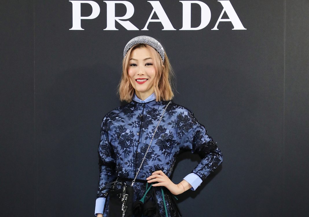 ▲「百變天后」鄭秀文不畏風波訪台，性感現身為 PRADA 新店開幕站台。（圖／PRADA提供）