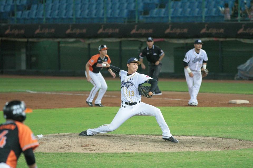 ▲Lamigo桃猿隊投手洪聖欽。（圖／截自百世博育樂Best Ball臉書）