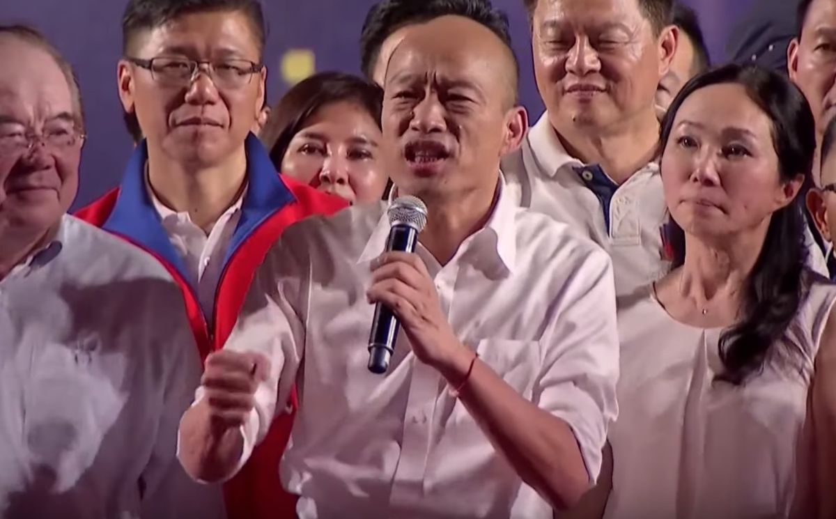 ▲韓國瑜新北造勢，在台上怒嗆韓黑。（圖／NOWnews攝影中心） 