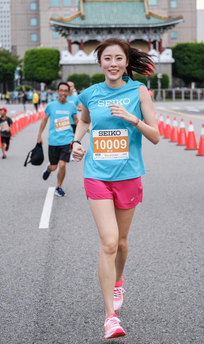 劉璇今(8日)擔任2019 Seiko Super Runner城市路跑賽大使，特別報名3K「盡情探索組」，表示這是他個人路跑的初體驗，很感謝參加這個活動，也謝謝跑者的熱情。(圖／主辦單位提供)
