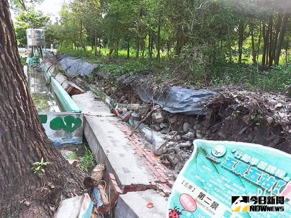 ▲古坑鄉偏郊新光國小圍牆不堪豪雨沖刷倒塌。（圖／記者簡勇鵬攝，2019.09.09）