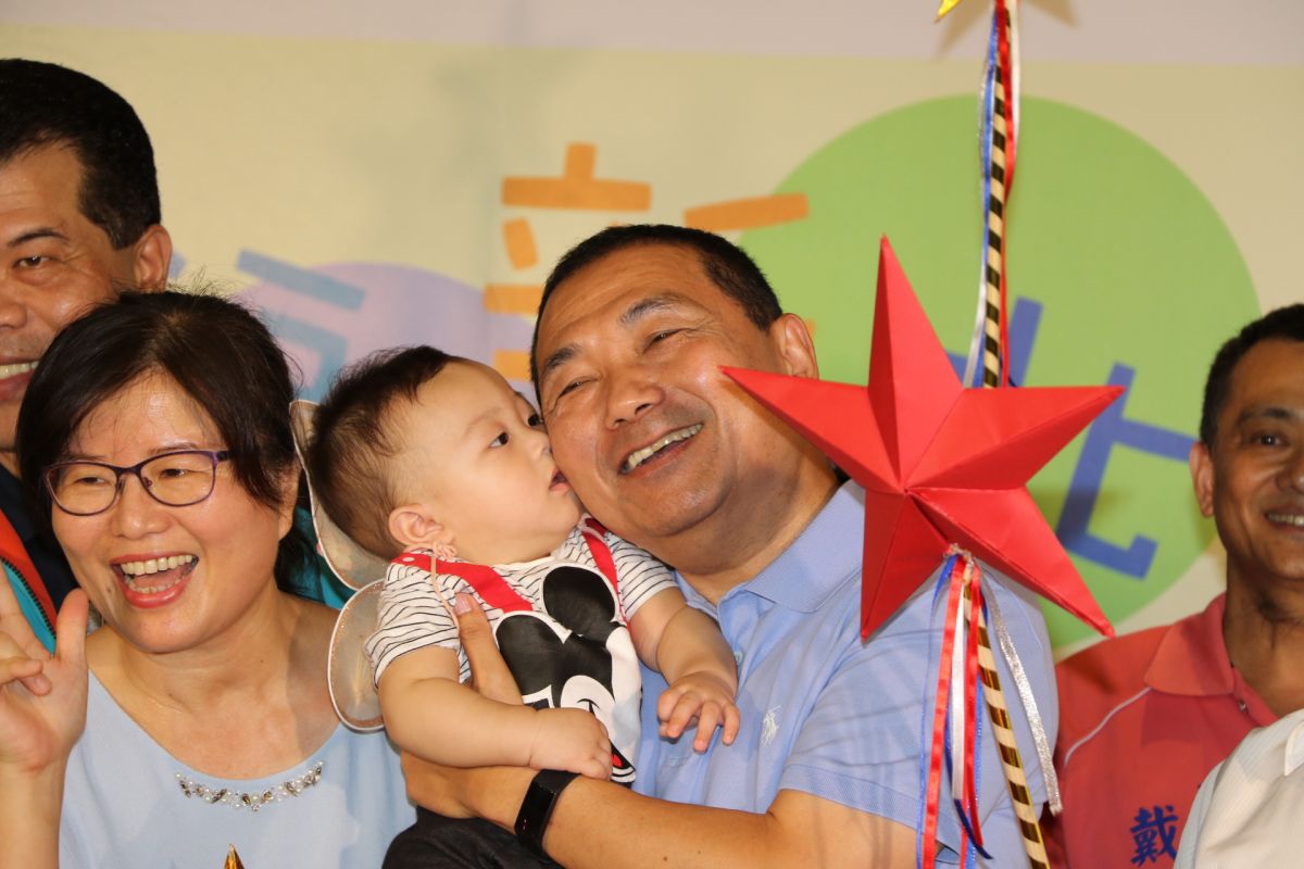 ▲新北市第1家經由都巿更新，由民間建商捐贈空間所設立的土城「永豐公共托育中心」今（10）日正式成立。（圖／新北市社會局提供）