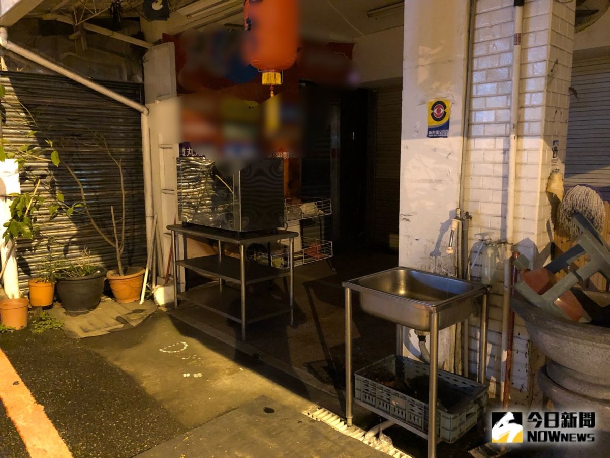 ▲騎樓封閉恐被課徵房屋稅。（圖／記者陳聖璋攝）