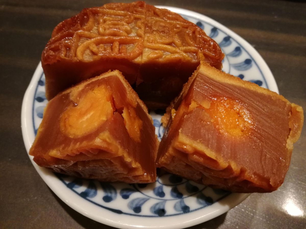 ▲廣式月餅、綠豆糕、蛋黃酥名列「爆卡月餅」前 3 名。（示意圖／與本文無關，取自 photoAC ）