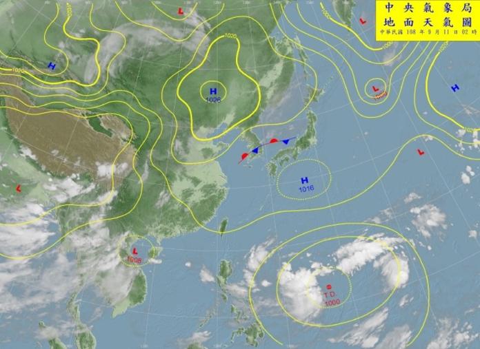 ▲根據中央氣象局指出，目前位於菲律賓東方海面的熱帶性低氣壓，在今（11）日或者周四（12 日）將可能增強為今年的第 16 號颱風「琵琶」（Peipah，澳門提供，指琵琶魚）。（圖／翻攝自中央氣象局）