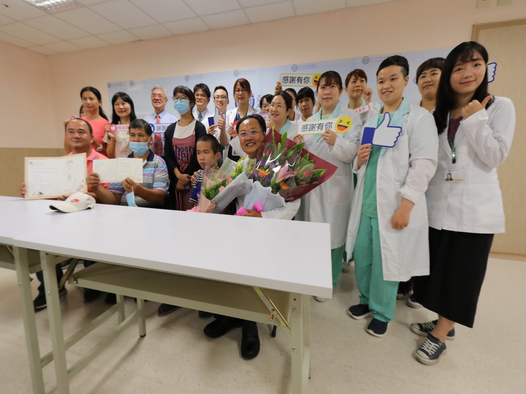 ▲男童和家人到院感謝。(圖／林重鎣攝2019.9.11)