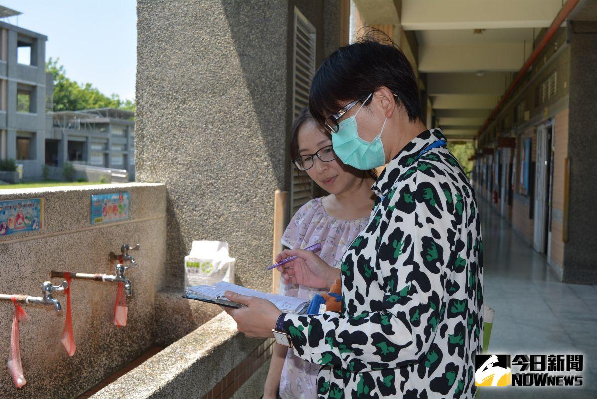 ▲嘉義市衛生局進行國小及幼兒園腸病毒防治普查作業。（圖／記者郭政隆攝影2019.9.11）