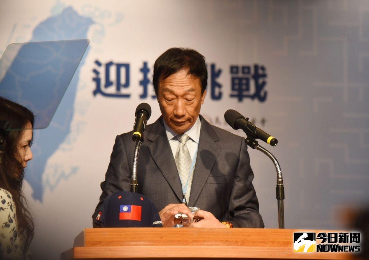 ▲鴻海創辦人郭台銘發布退選聲明，鴻海股價下挫弱勢跌逾1.5%。（圖／NOWnews資料照片）