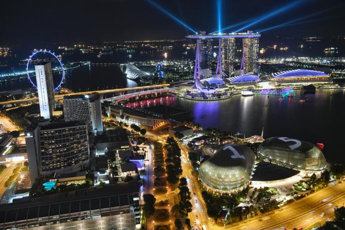 ▲香港反送中事件讓新加坡是否有機會取代香港在亞洲金融的地位引起討論。資料照。（圖／美聯社／達志影像）
