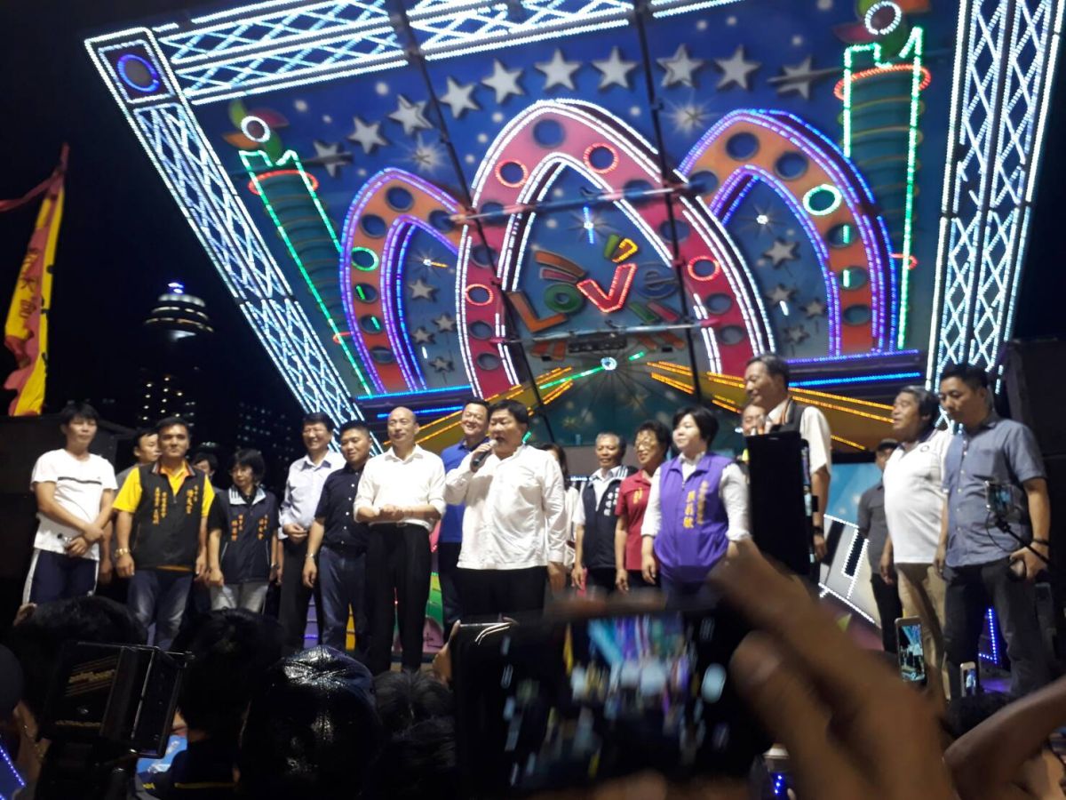 ▲鴻海集團創辦人郭台銘宣布不選總統。大甲鎮瀾宮董事長顏清標發聲明表示，他至為激動與感佩。 (圖／柳榮俊翻攝2019.9.17)