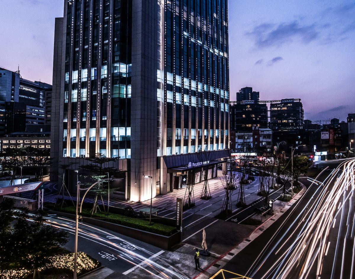 ▲ SEMICON Taiwan 國際半導體展 18 日於南港展覽館登場，由於國際大廠參展比例較高，提升南港地區商旅住宿需求，大展期間住房率高達 100% 。（圖／南港老爺行旅）