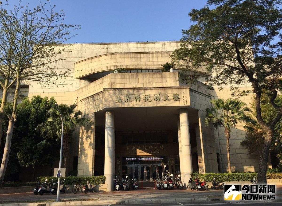 ▲嘉義縣政府財政稅務局籲請民眾重視自己的權益。（圖／記者陳惲朋攝）