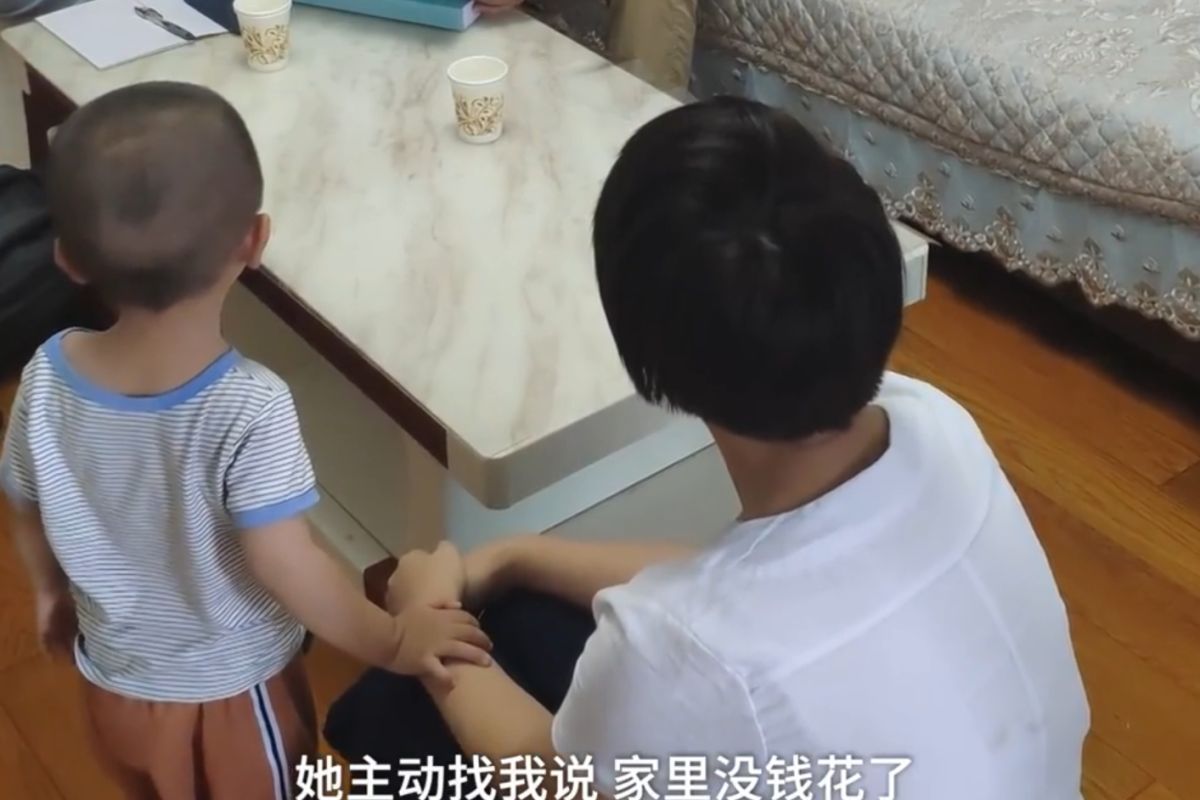 ▲中國大陸一名工程師存了 10 年的 240 萬元竟被妻子捐光。（圖／翻攝自梨視頻）