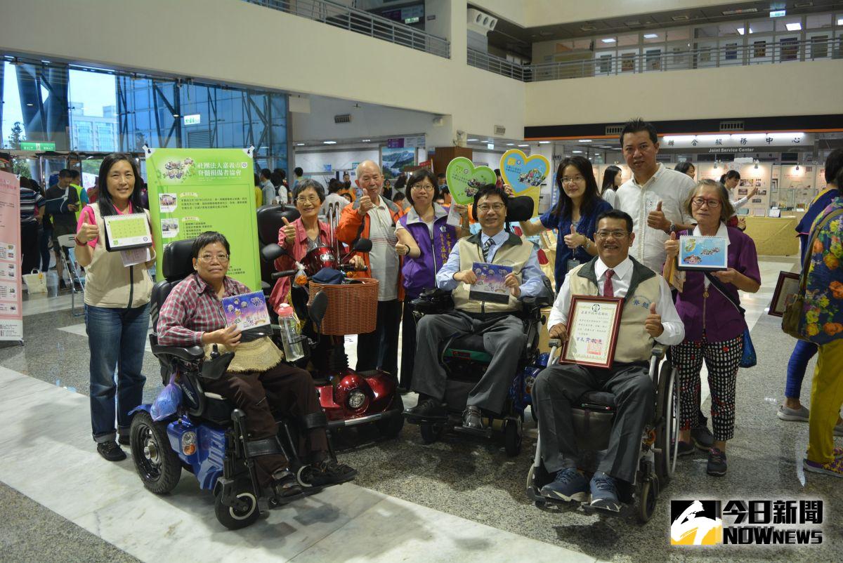 ▲身心障礙福利團體希望推出的月曆，盼讓更多人認識在地身心障礙團體。（圖／記者郭政隆攝影2019.9.23）