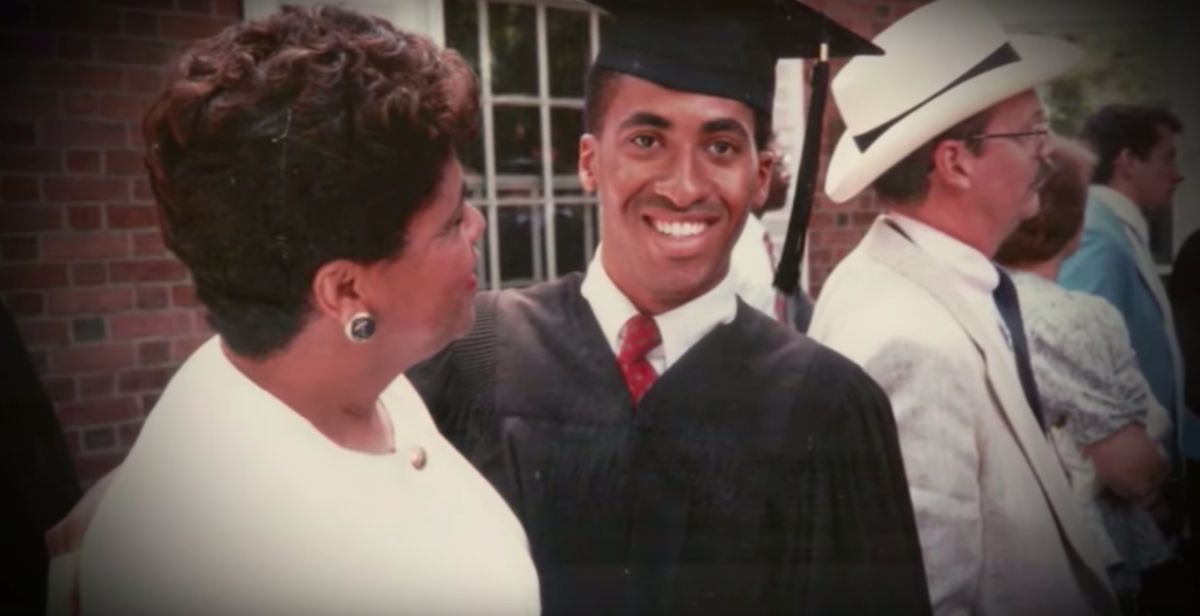 ▲普萊森特畢業於耶魯大學，卻因生命中一連串失誤，最終成為流浪漢。（圖／翻攝CNN影片）