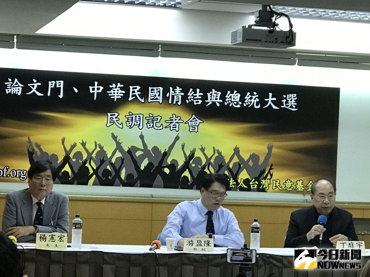 親綠最新民調意顯示，在一對一的藍綠對決上，有近54%民眾支持總統蔡英文，31%民眾支持韓國瑜，蔡英文領先韓國瑜近23%。（圖／記者林人芳攝，2019,09,24)