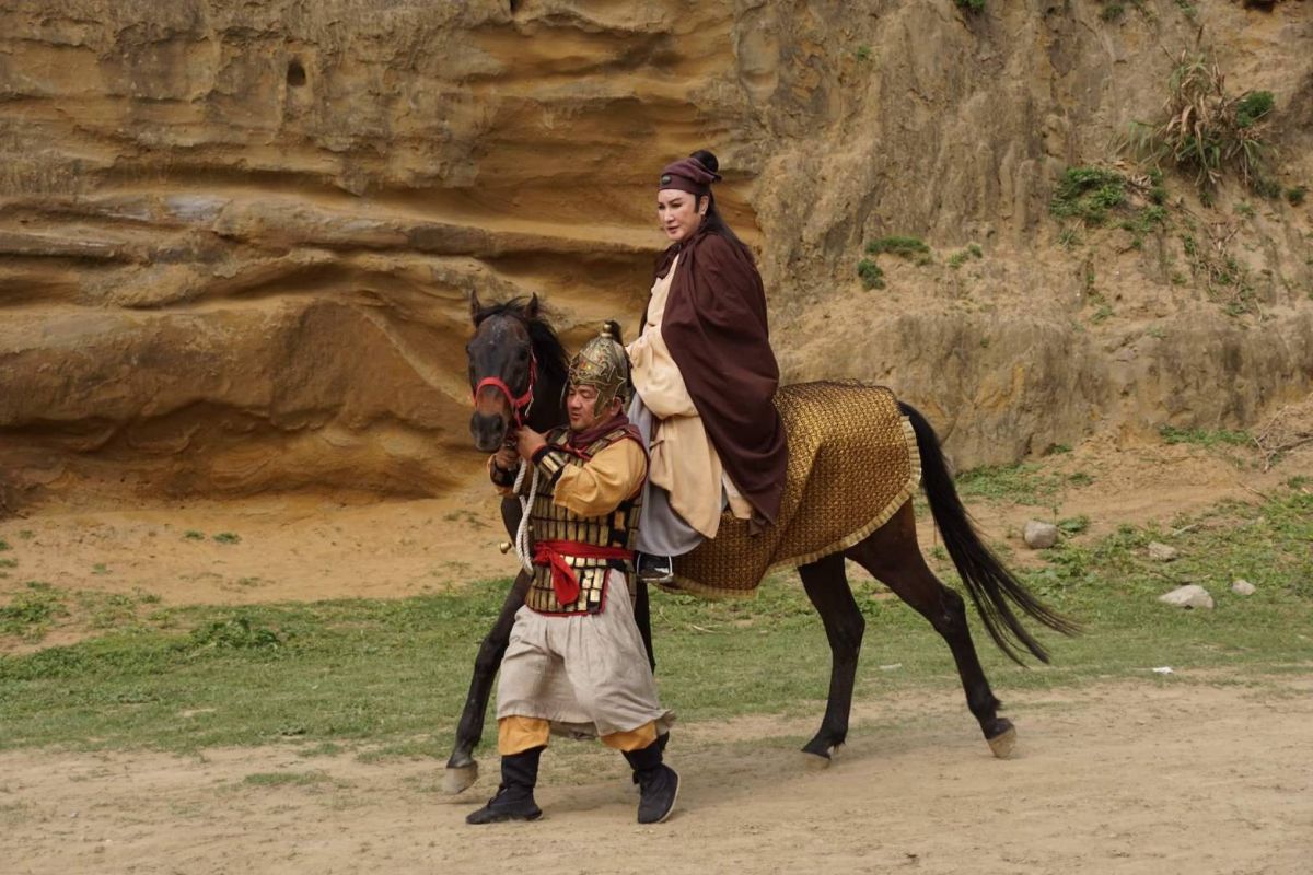 ▲國寶級歌仔戲演員楊麗花最新電視歌仔戲作品《忠孝節義》即將上檔。（圖／麗生百合提供）