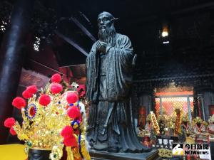 全台罕見紙塑孔子聖像 鎮殿鎮南聖神宮 ▲每年9月28日是教師節,同時也是孔子誕辰紀念日。(圖/《NOWNEWS》資料照)