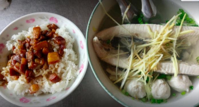 ▲虱目魚湯也是台南必吃美食之一。（圖／翻攝 PTT）