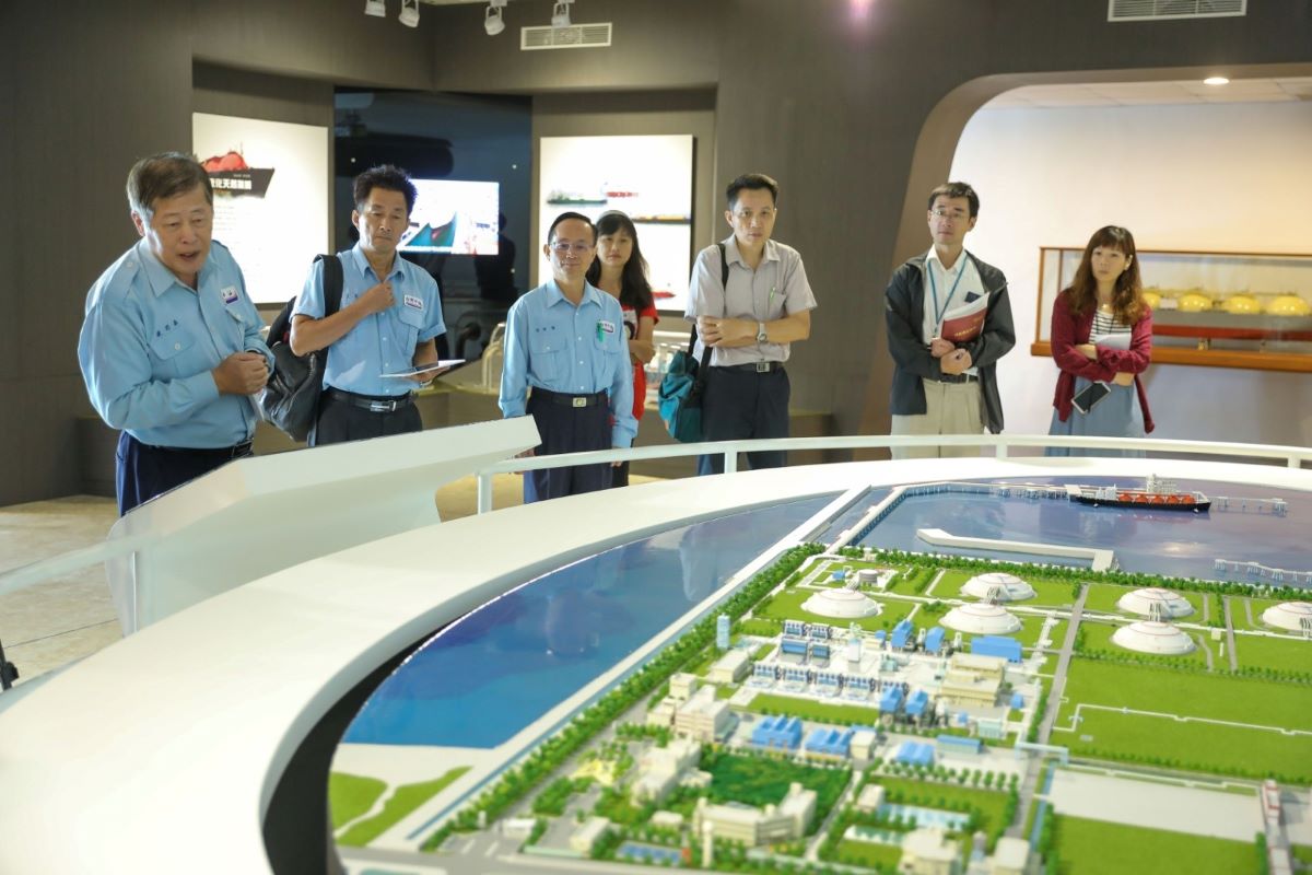 ▲中油在循環經濟的成果方面，無償分享鑽石水給漁民，嘉惠當地養殖戶，與在地產業、民眾共同創造雙贏。（圖／工研院提供）